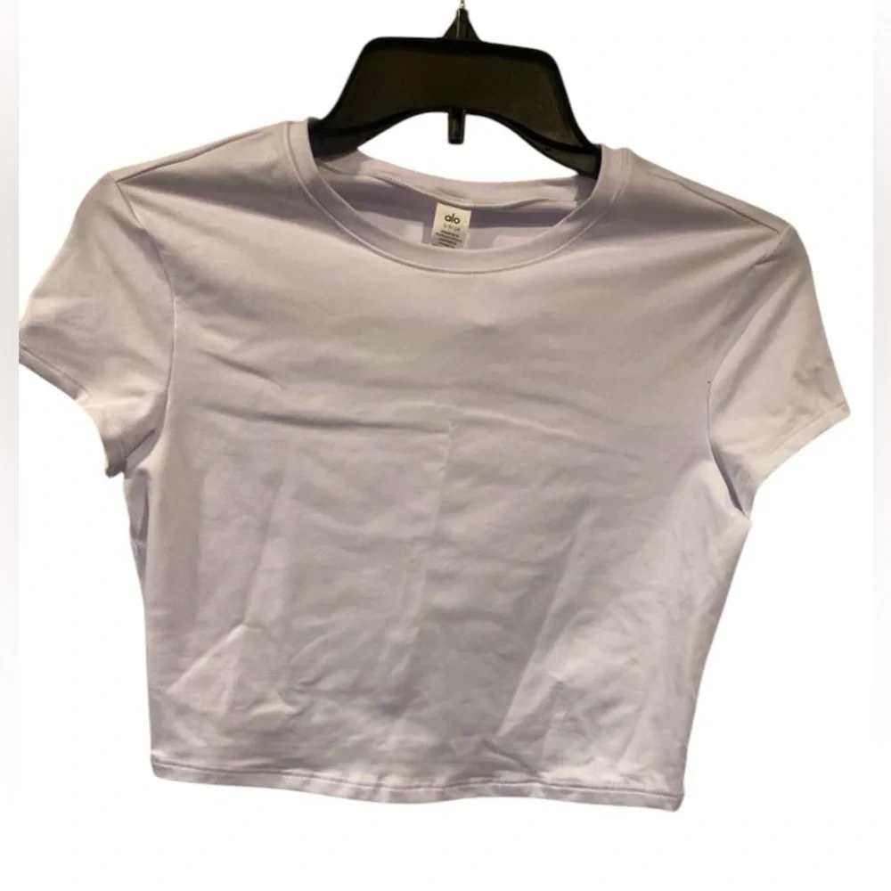 NWT Alo Yoga alosoft cropped finesse short sleeve WHITE Size S - Picture 1 of 5